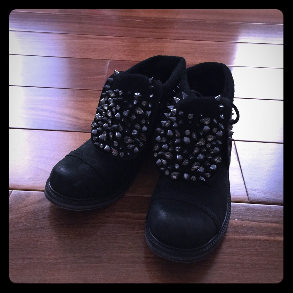 Black leather biker bootie